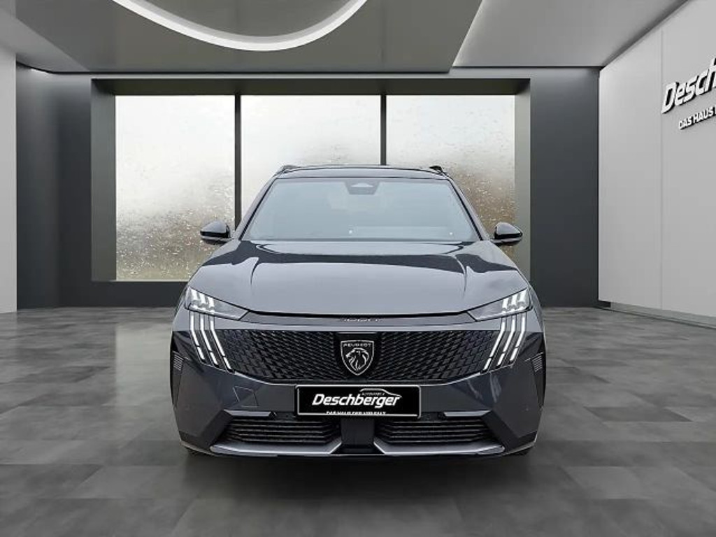 Peugeot E-5008