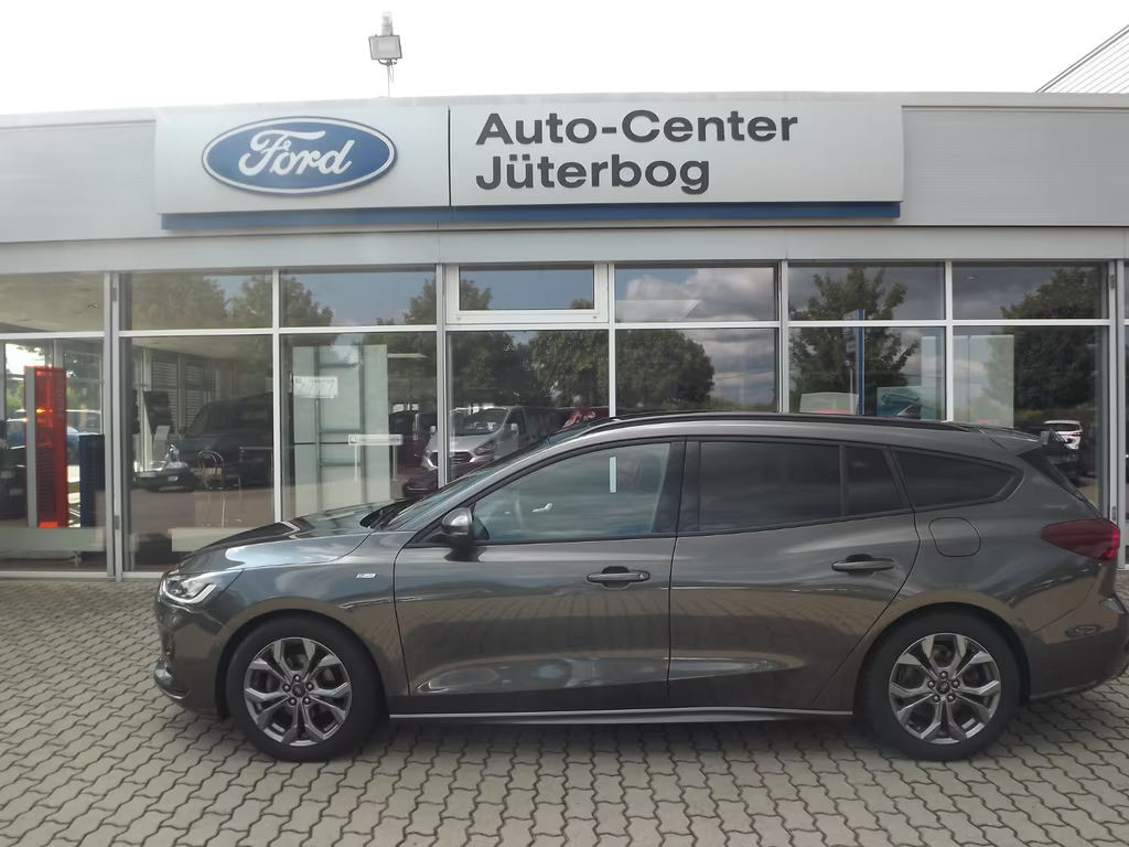 Ford Focus Wagon ST Line