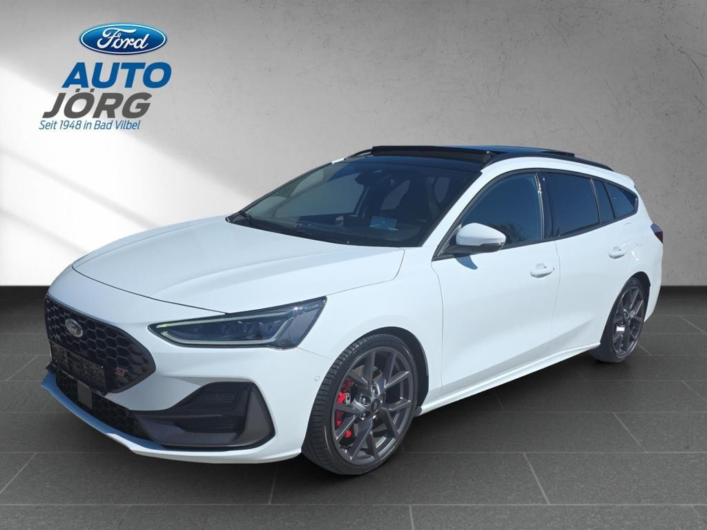 Ford Focus EcoBoost Wagon ST Line