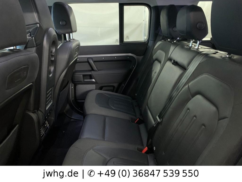 Land Rover Defender 110