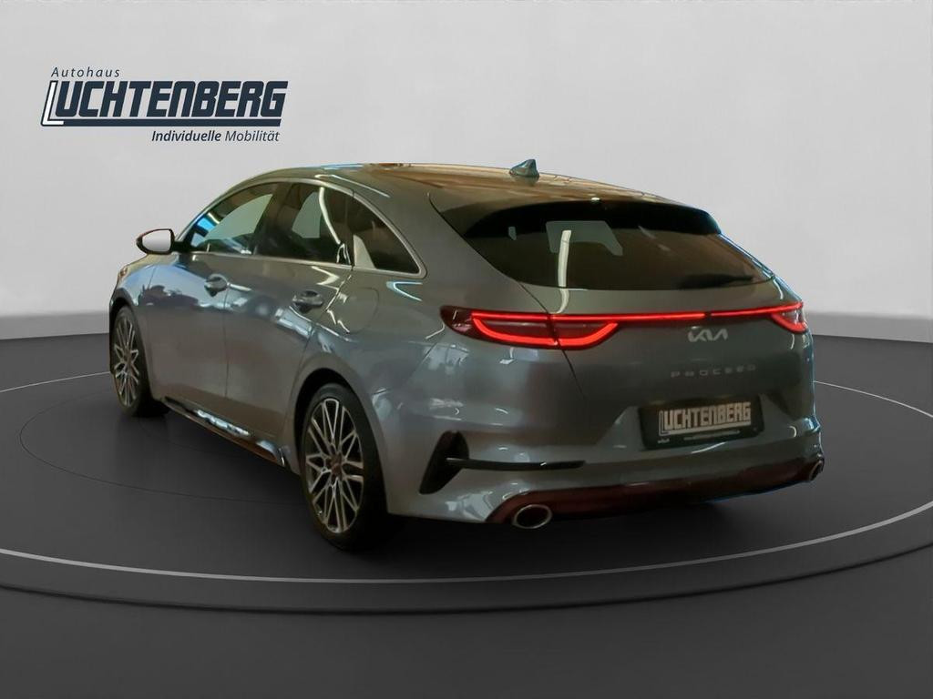 Kia ProCeed