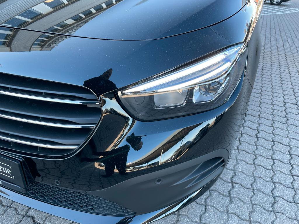 Mercedes-Benz T 180