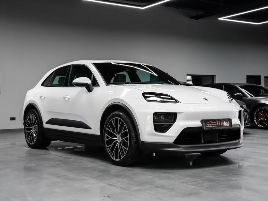 Porsche Macan 4