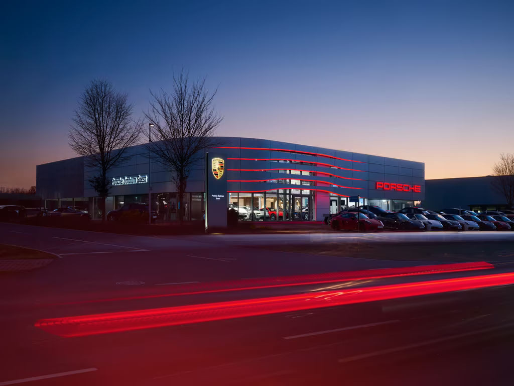 Porsche Macan Electric/21-Zoll/PASM/Panoramadach/BOSE