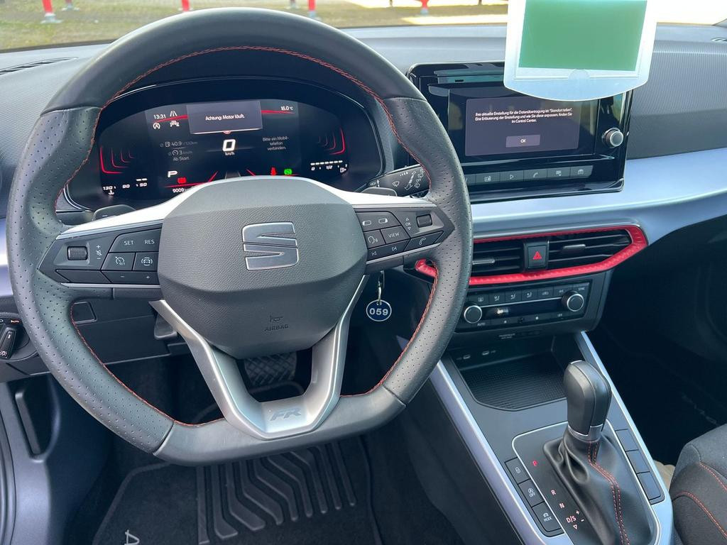 Seat Arona