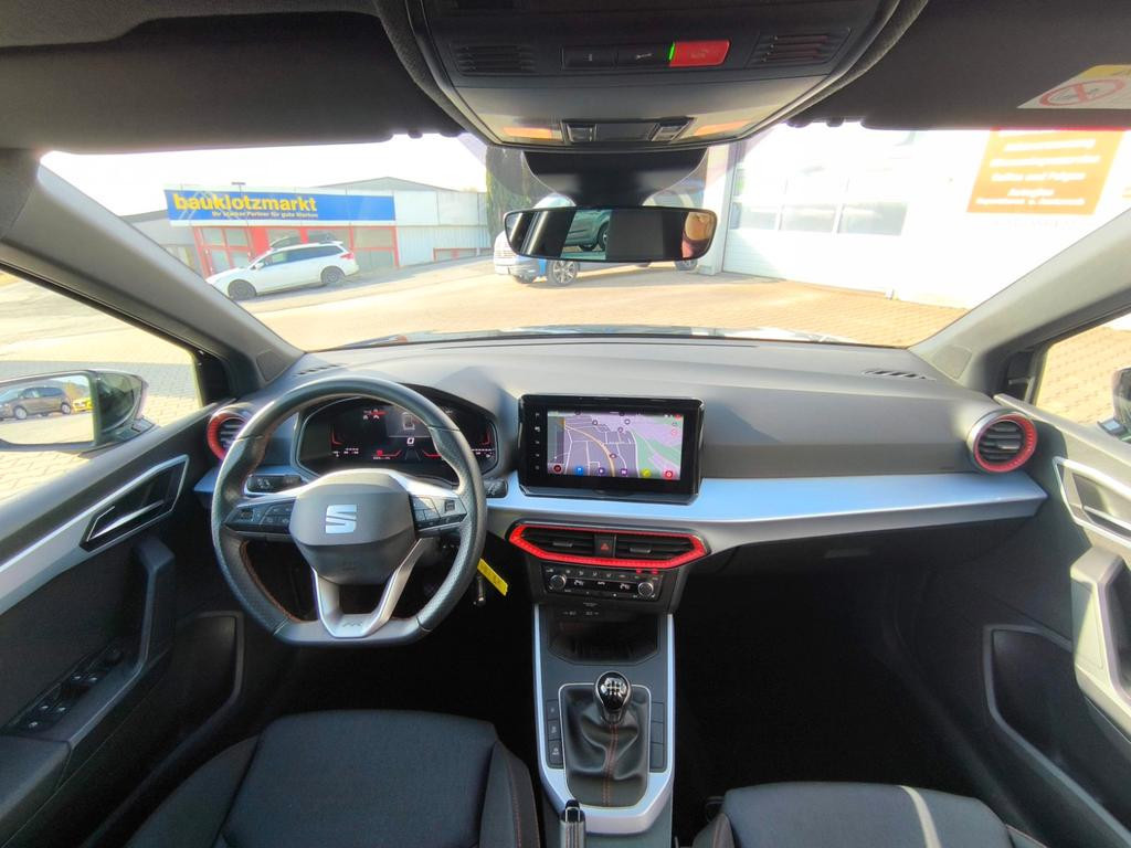 Seat Arona