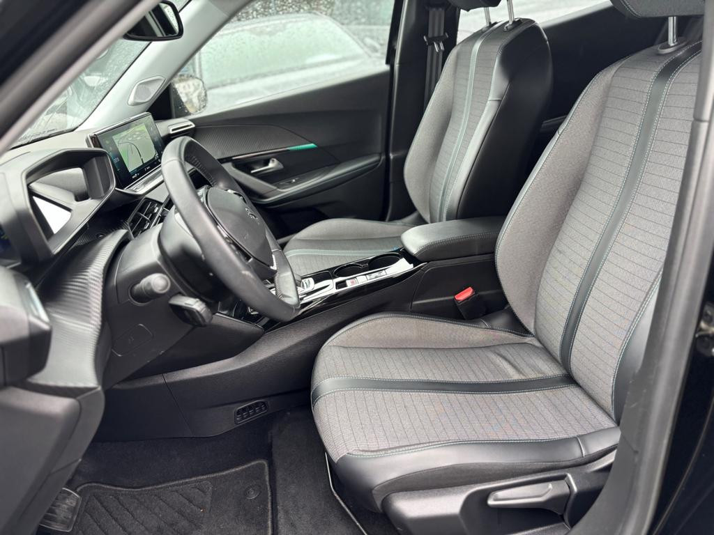 Peugeot e-2008
