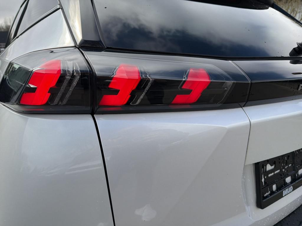 Peugeot e-2008