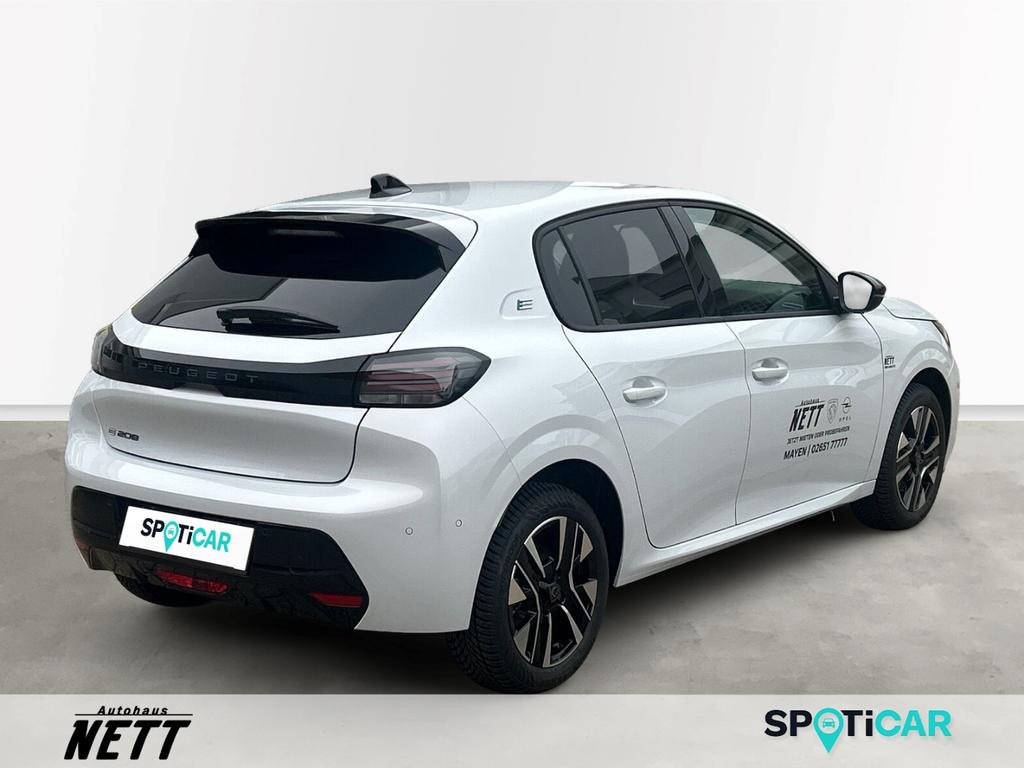 Peugeot e-208