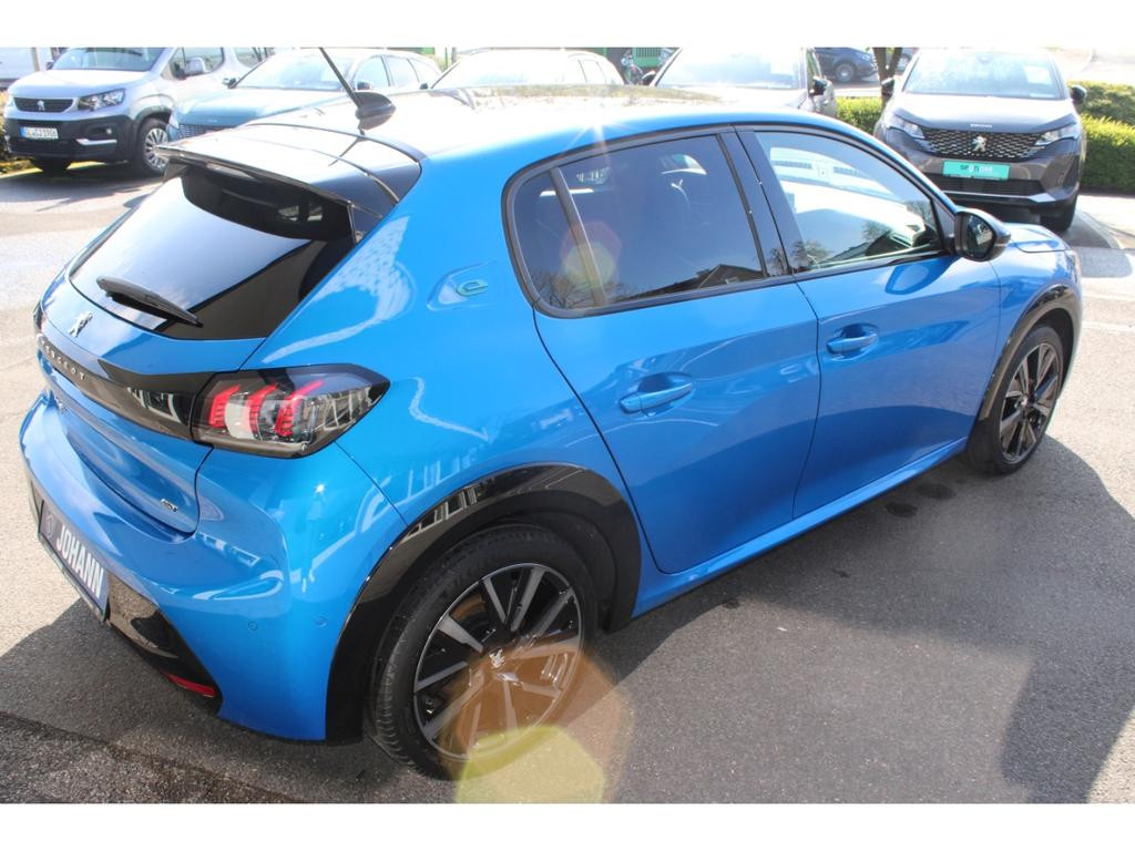 Peugeot e-208