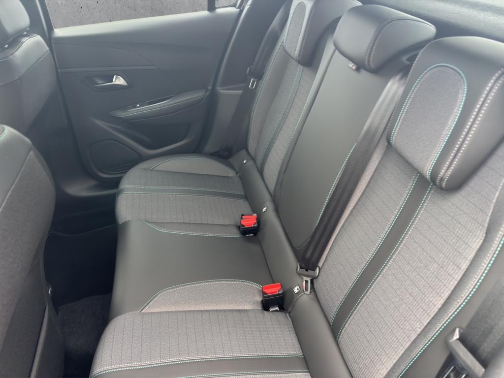 Peugeot e-208 Allure Pack