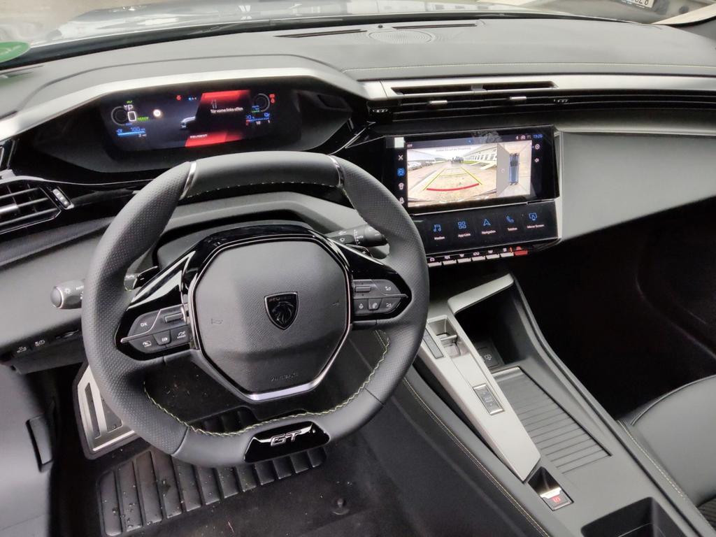 Peugeot e-308