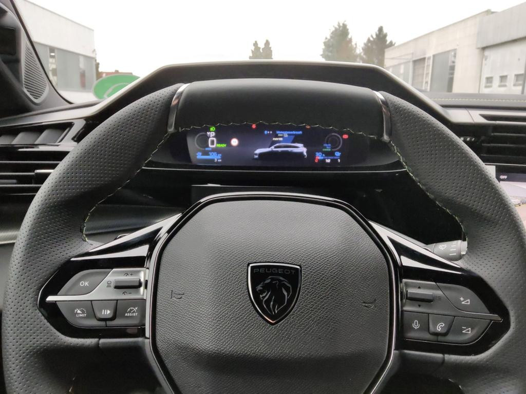 Peugeot e-308