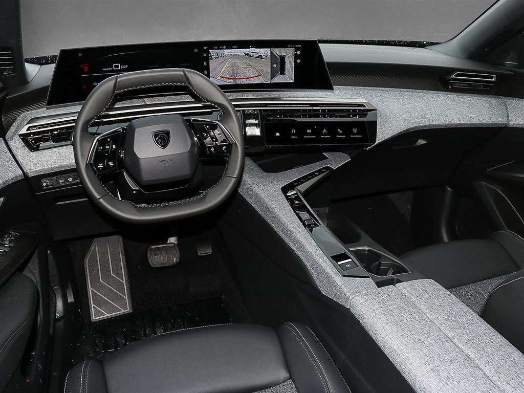 Peugeot E-5008
