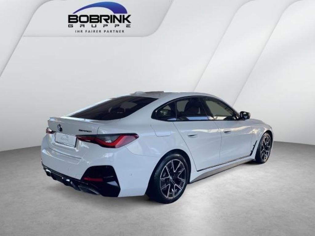 BMW M440