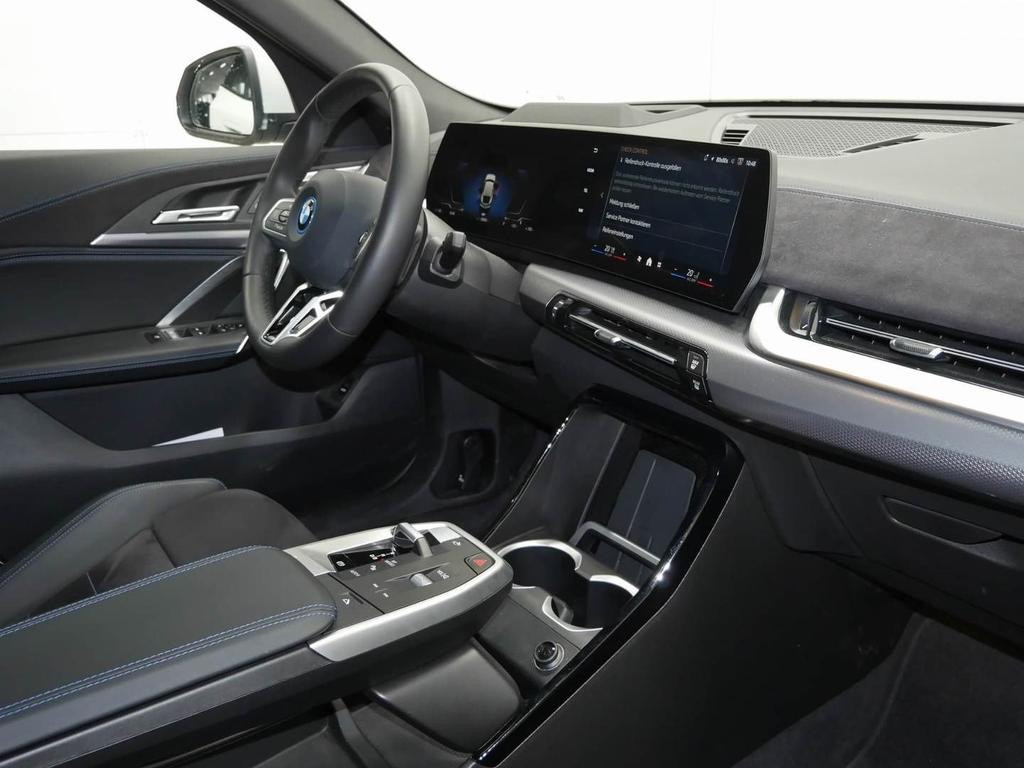 BMW iX2