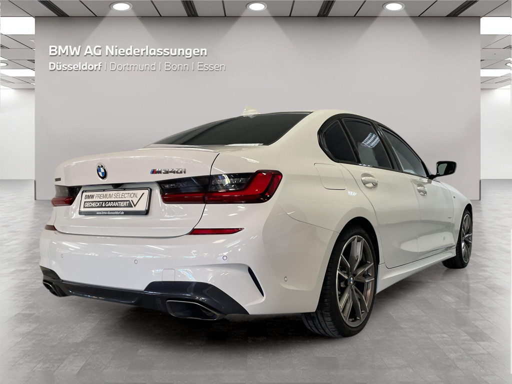 BMW M340