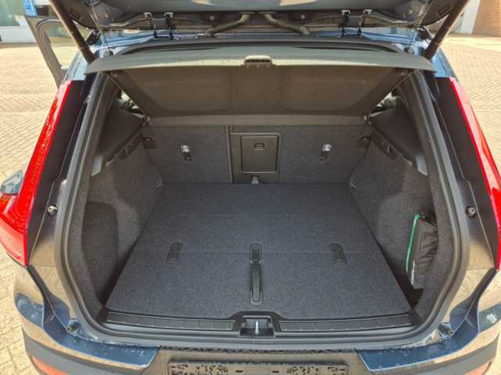 Volvo EX40