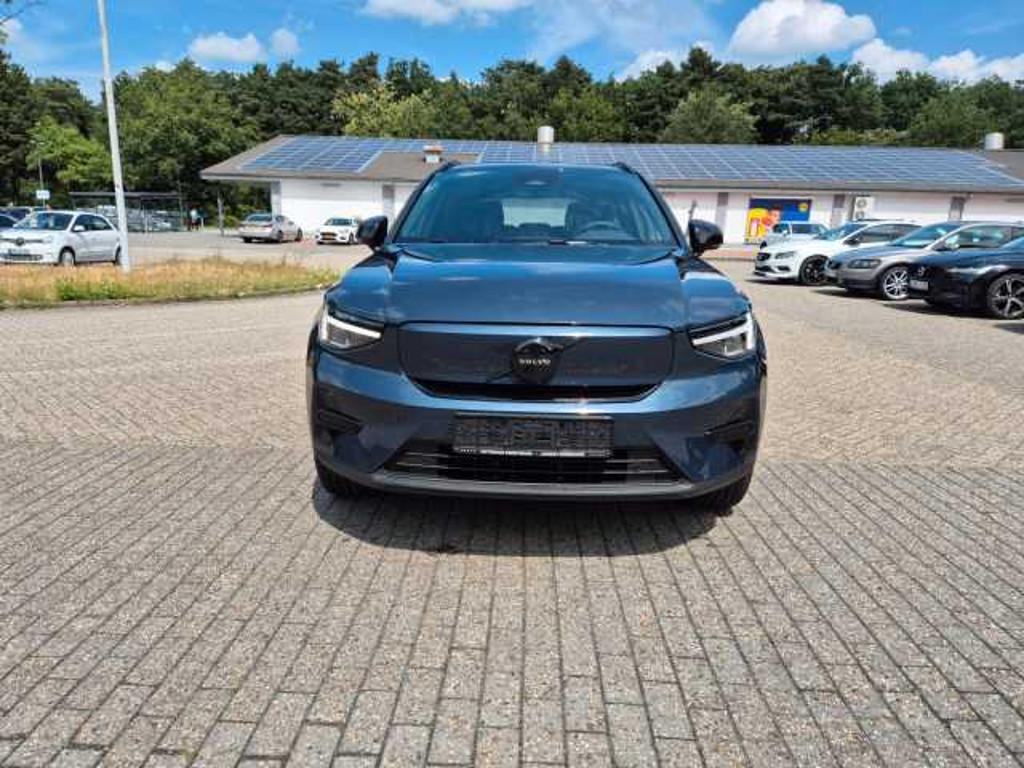 Volvo EX40