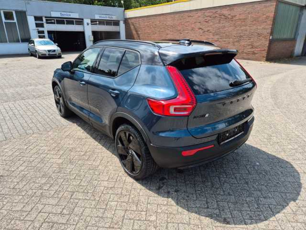 Volvo EX40