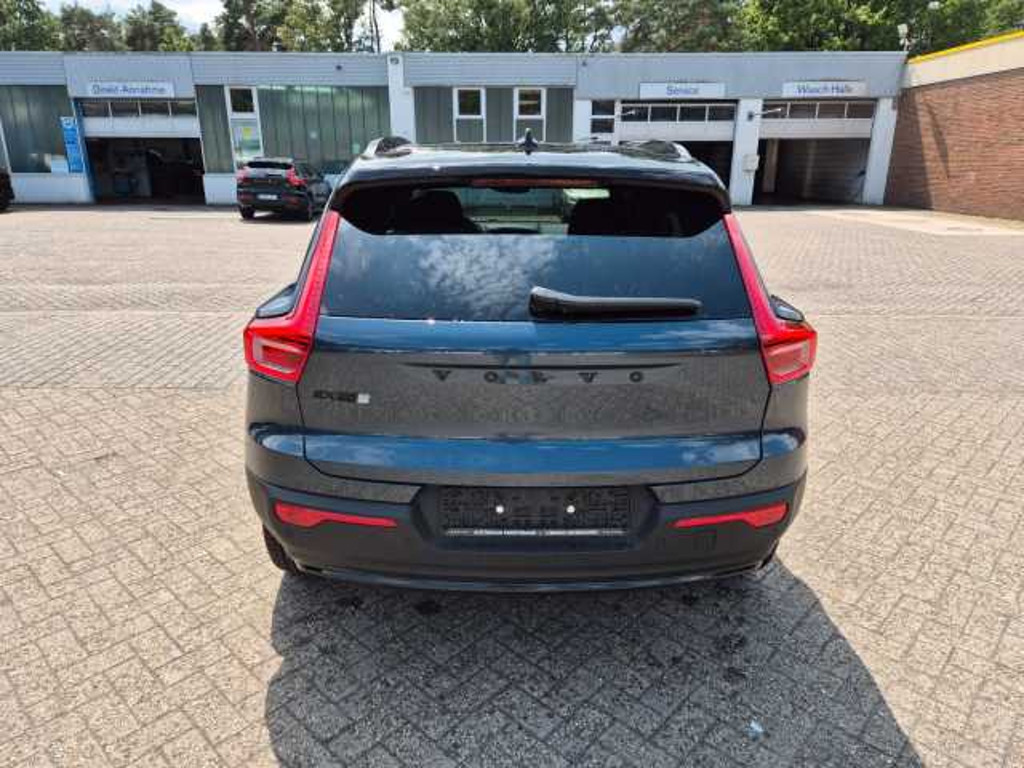 Volvo EX40