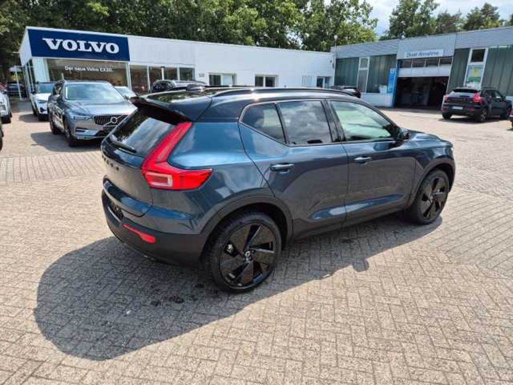 Volvo EX40