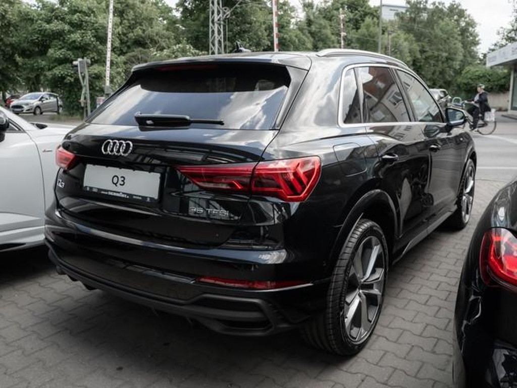 Audi Q3 S-Line S-Tronic 35 TFSI