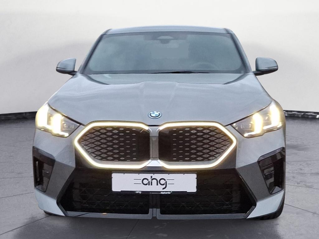 BMW iX2