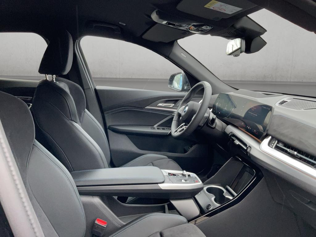 BMW iX2