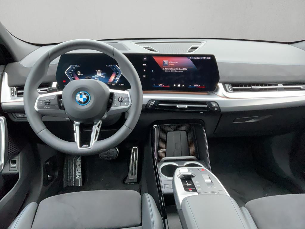 BMW iX2