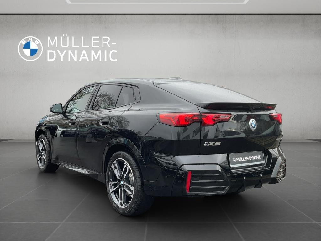 BMW iX2