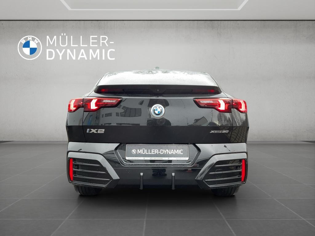BMW iX2