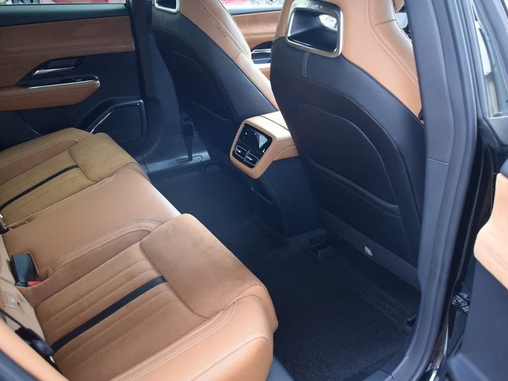 Mazda 6e