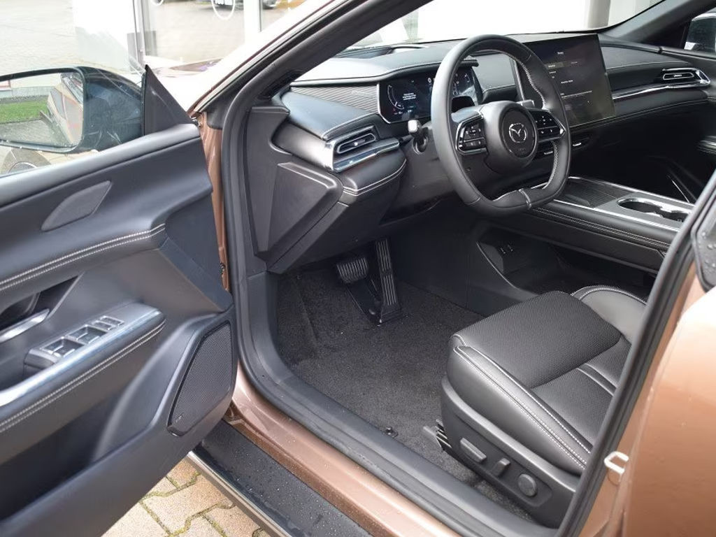 Mazda 6e