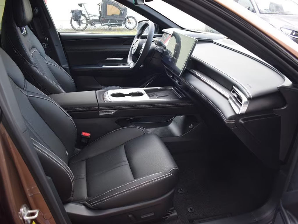 Mazda 6e