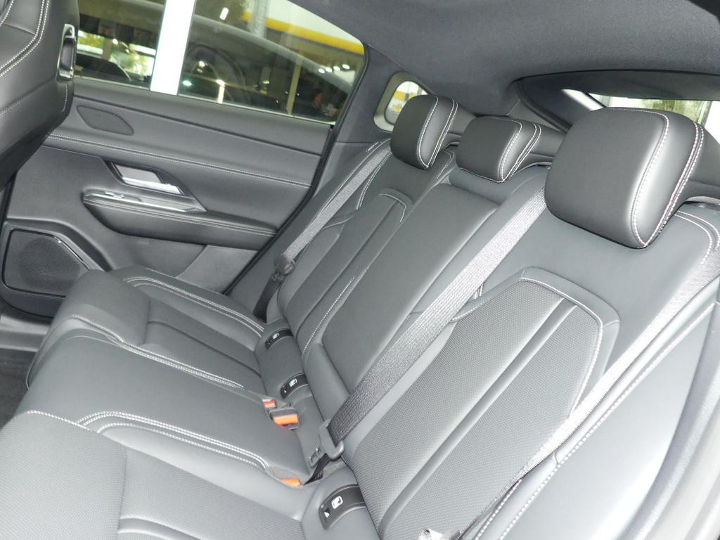 Mazda 6e