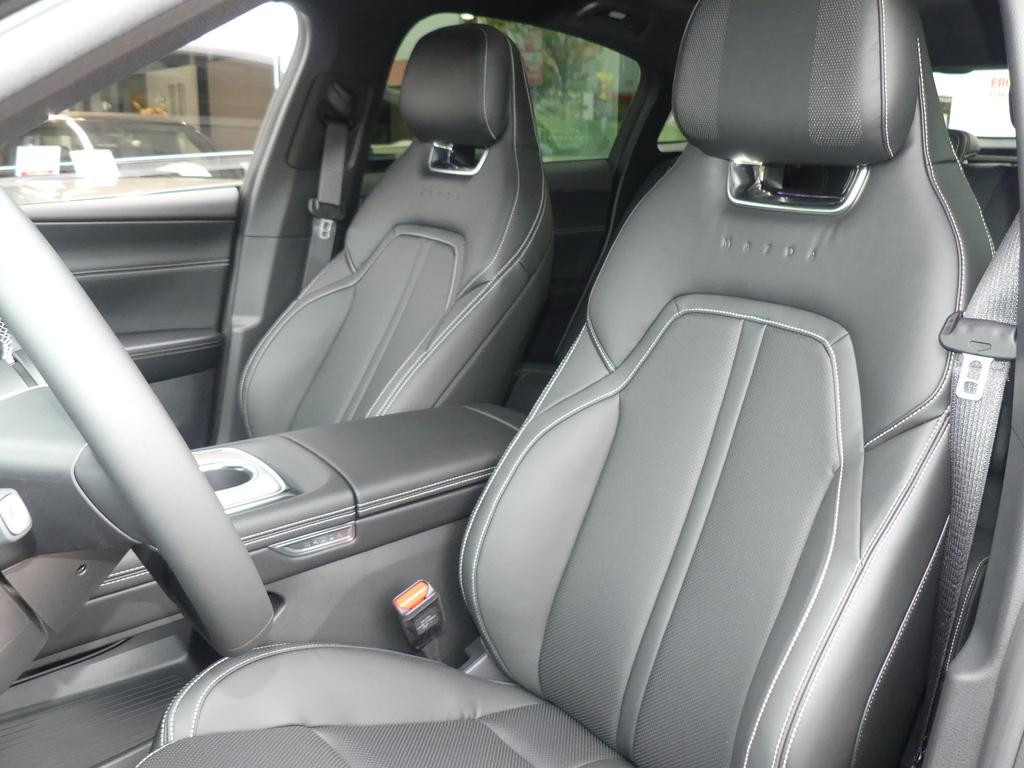 Mazda 6e