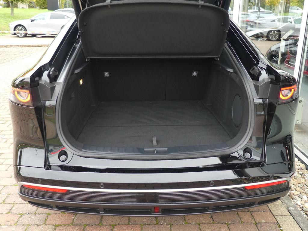 Mazda 6e