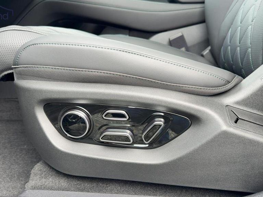 BYD Sealion 7