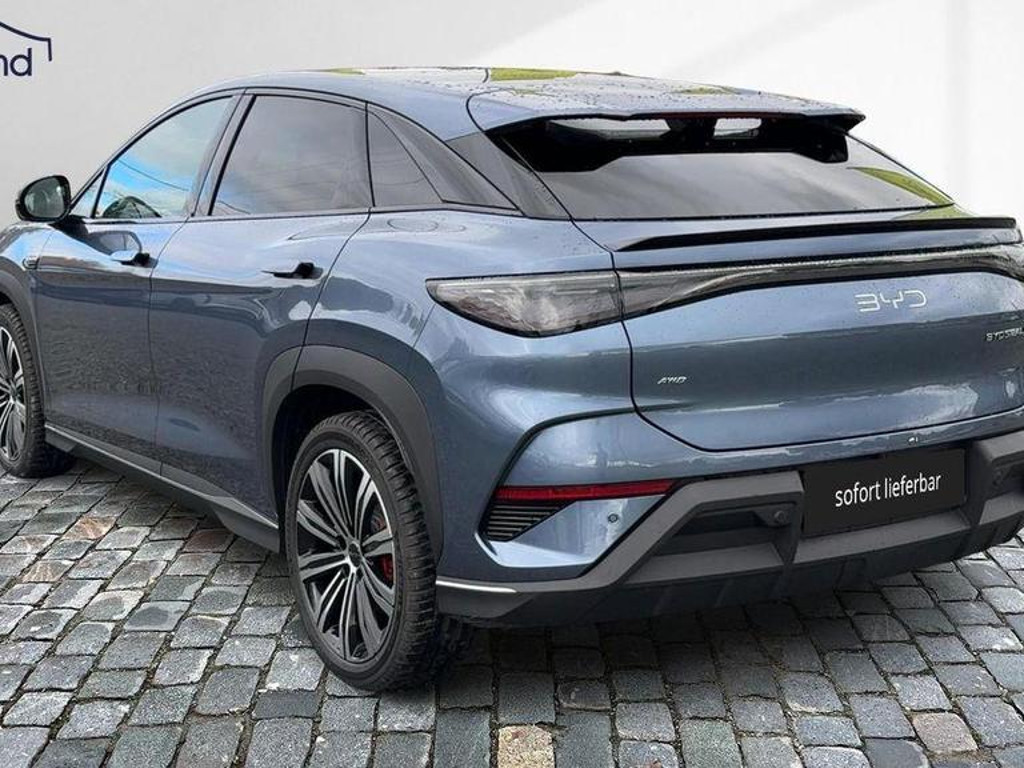 BYD Sealion 7