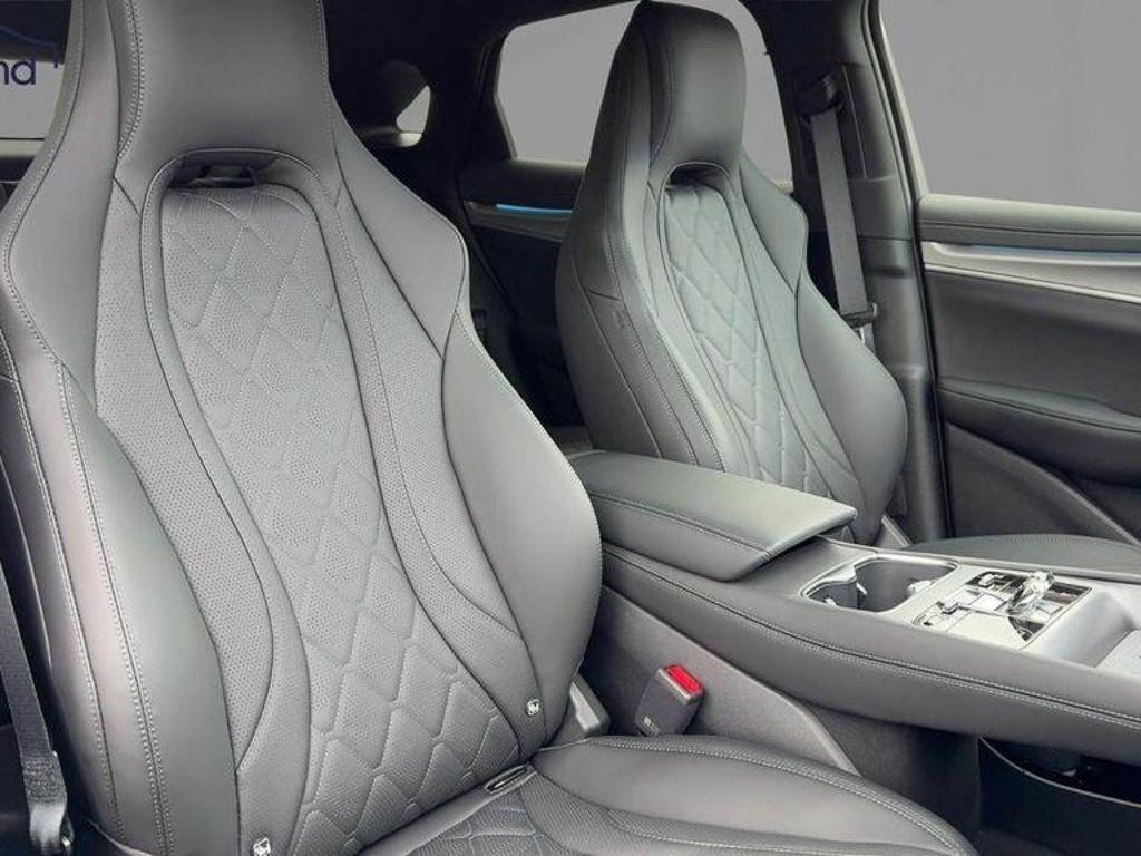 BYD Sealion 7