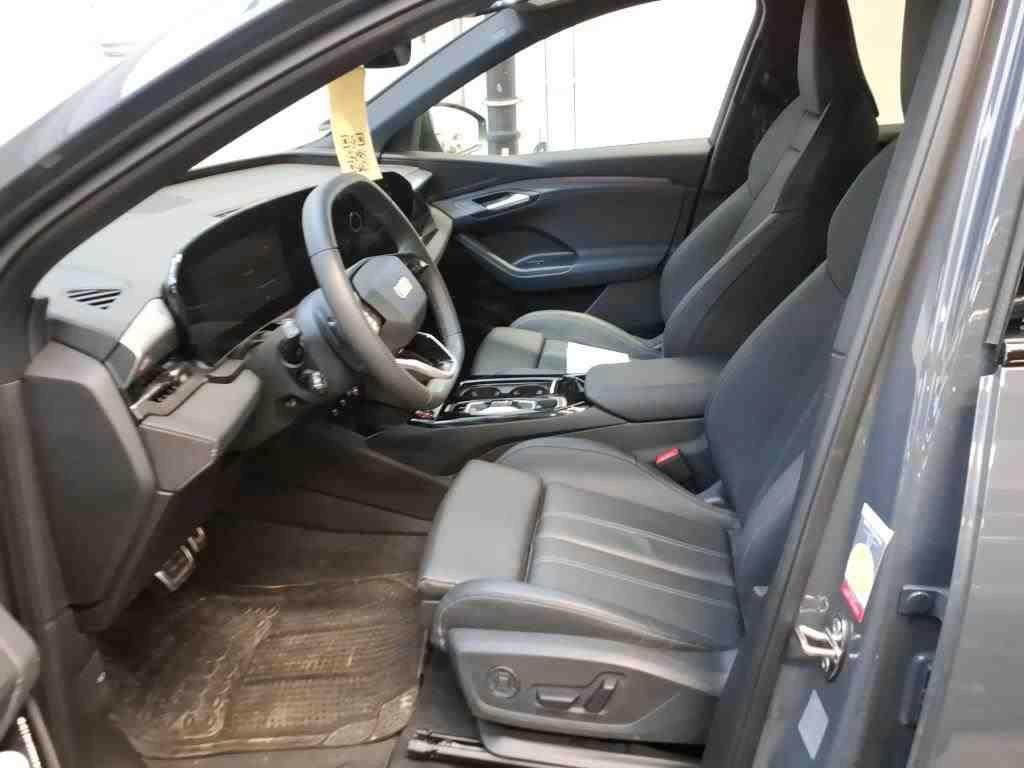 Audi SQ6 e-tron
