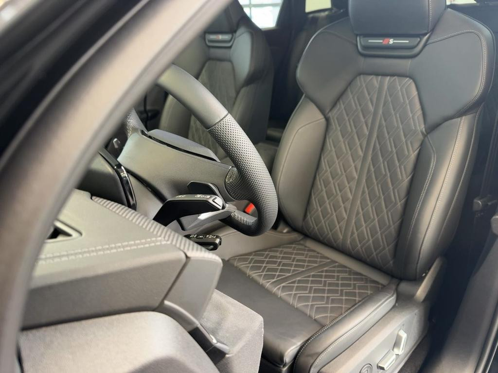 Audi SQ6 e-tron