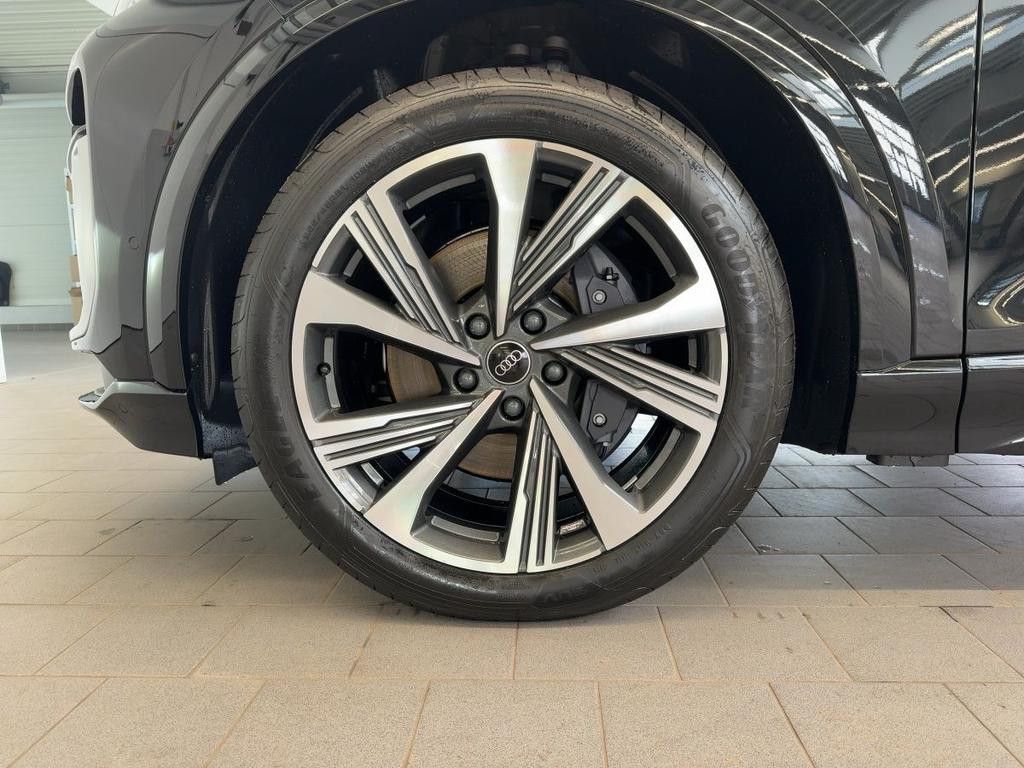 Audi SQ6 e-tron