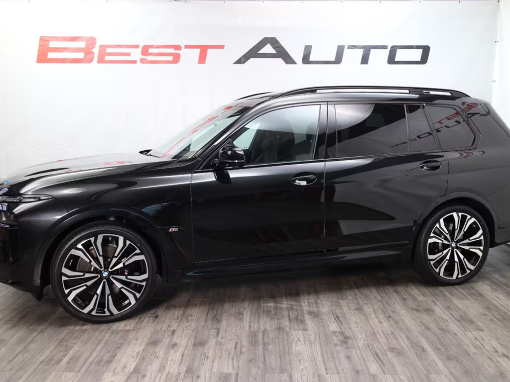 BMW X7 M60