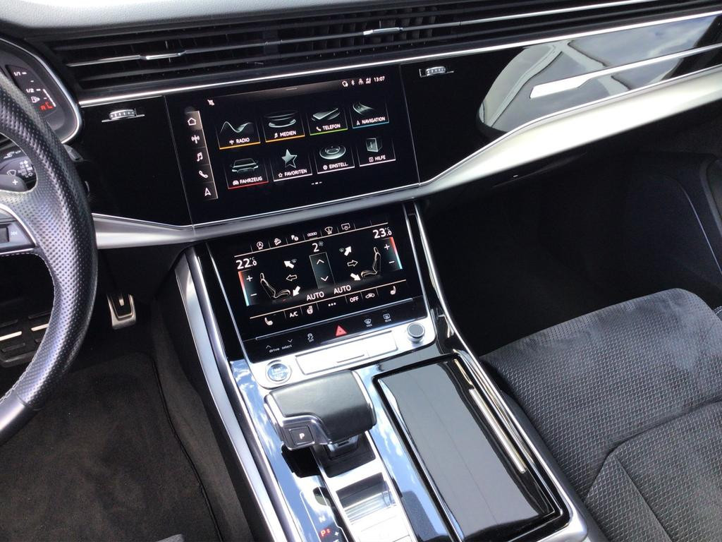 Audi Q7 Quattro S-Line 50 TDI