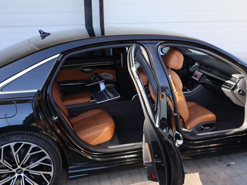 Audi A8 Lang 60 TFSI