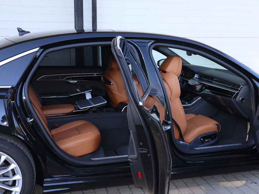 Audi A8 S-Line Hybride Lang