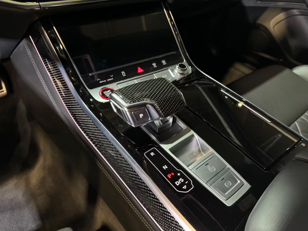 Audi S8