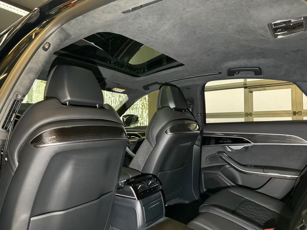Audi S8